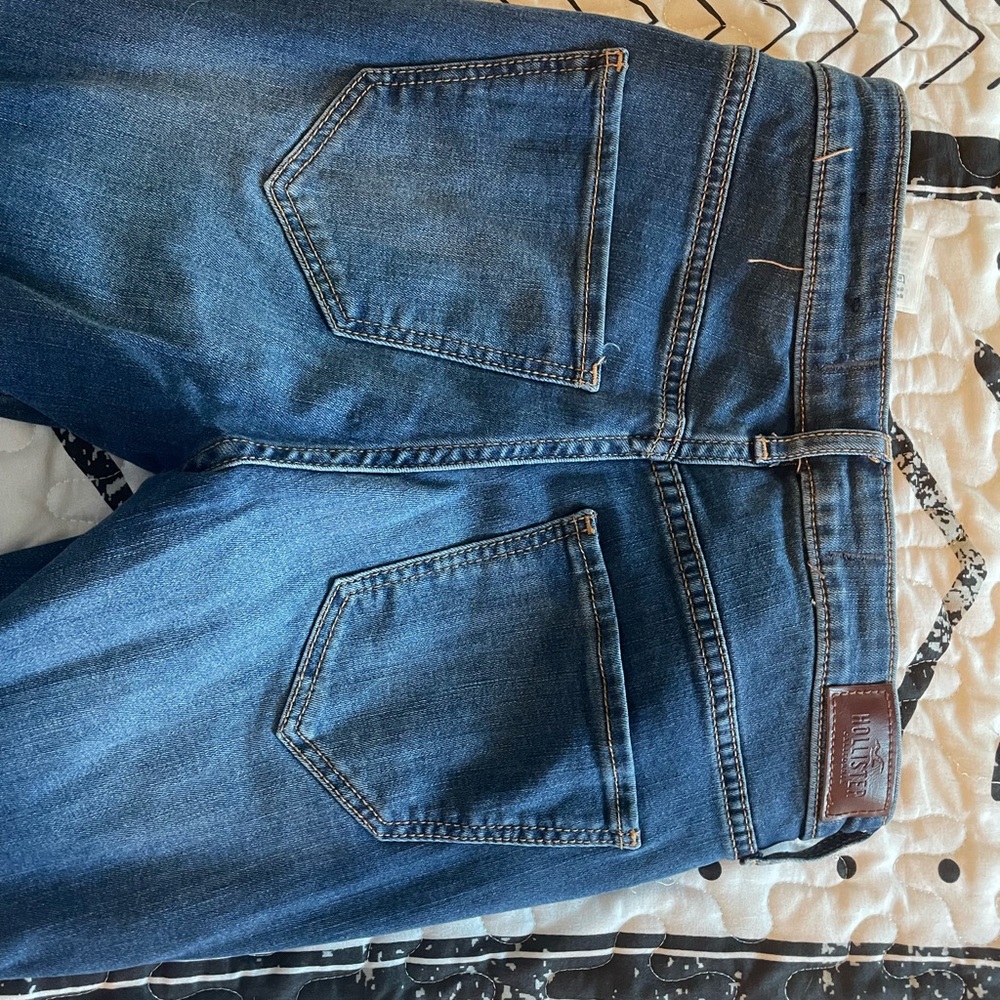 Jeans - Picture 2 of 3